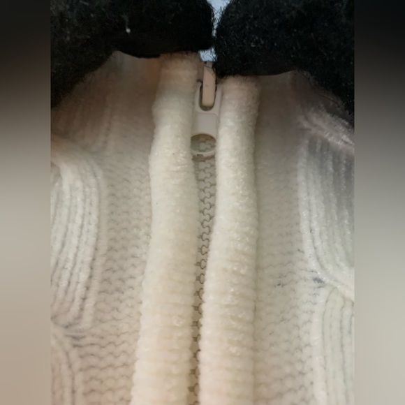 Designers Original Winter White and Black Sweater Jacket Zip Faux Fur Collar - Picture 3 of 8